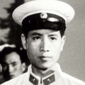影片由《勇敢者游戏》系列导演杰克·卡斯丹执导，故事讲述了圣诞老人尼古拉（J·K·西蒙斯 饰）又被称为“红色一号”，突然被人从北极大厦掳走。